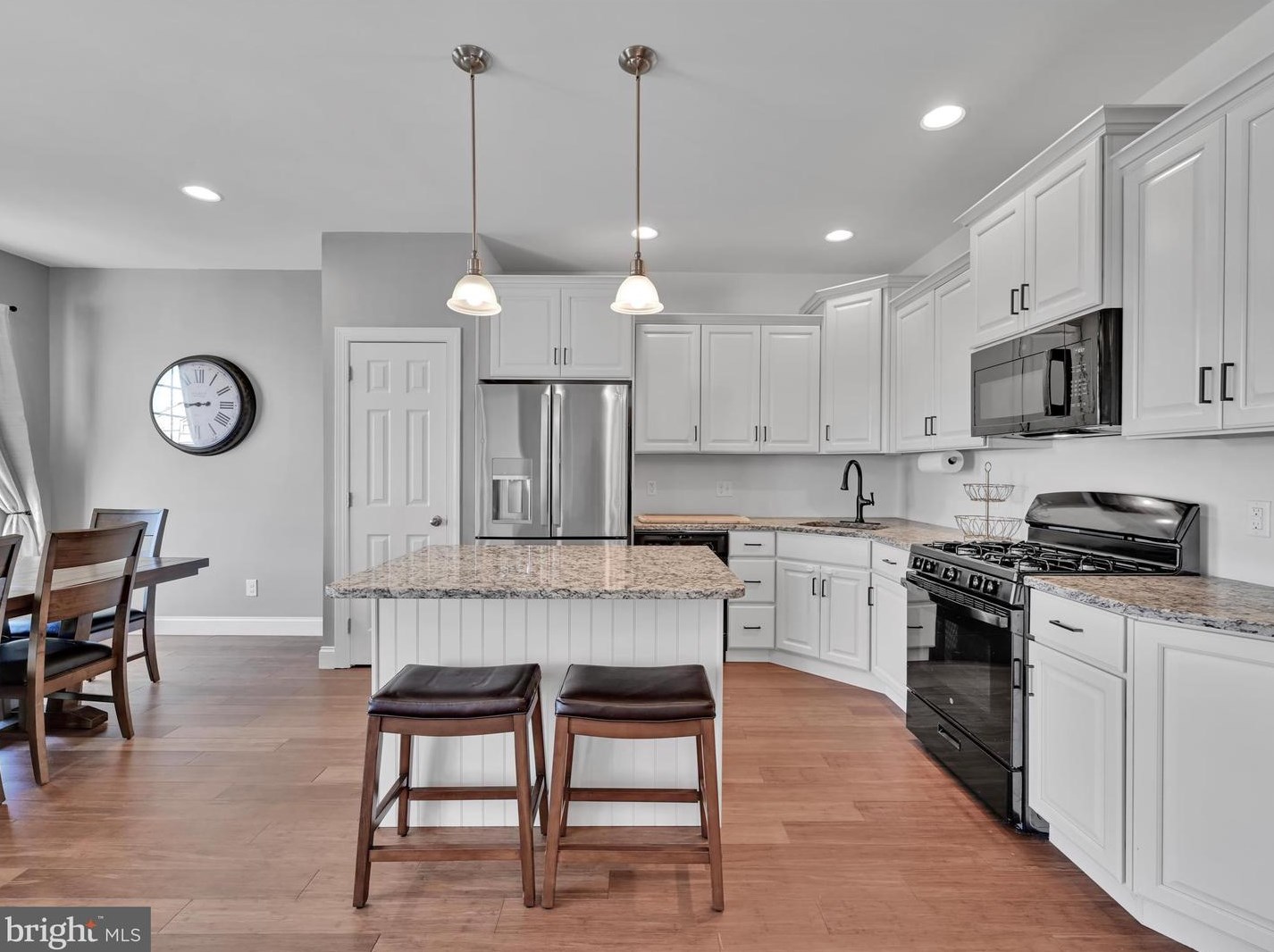 114 Lukens Mill Dr, Romansville PA  19320-3968 exterior