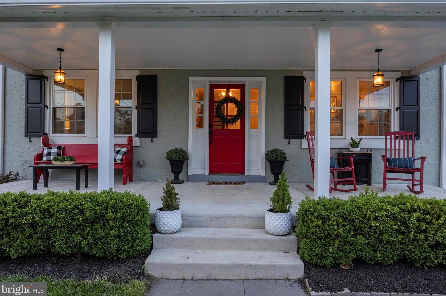 403 Old Lancaster Rd, Berwyn, PA 19312-1639