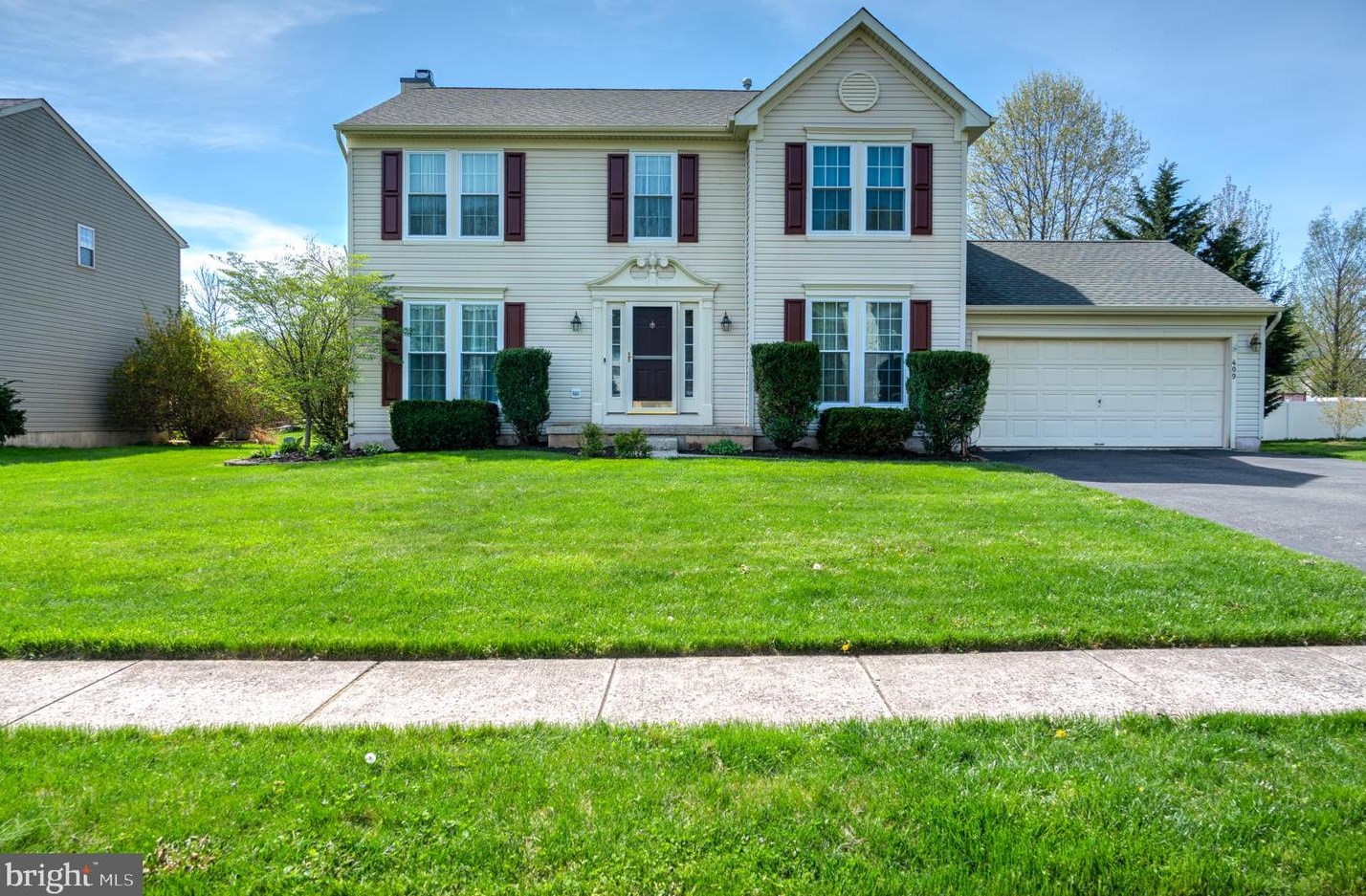 409 Winding Stream Rd, Spring City, PA 19475-1681