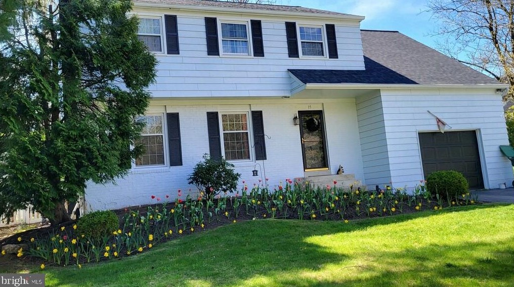 15 Marshall Cir, Downingtown, PA 19335
