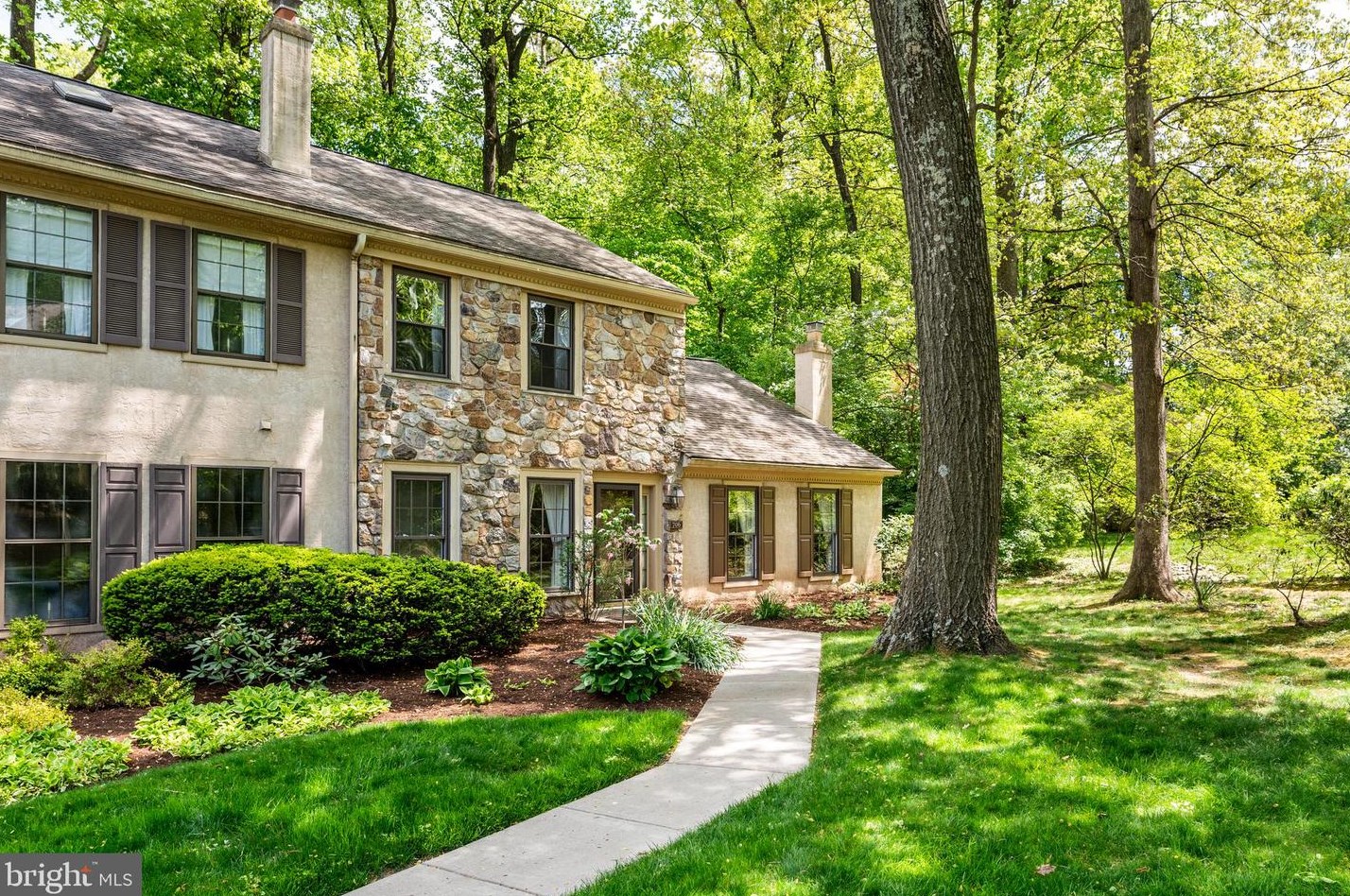 706 Weatherstone Dr, Paoli, PA 19301