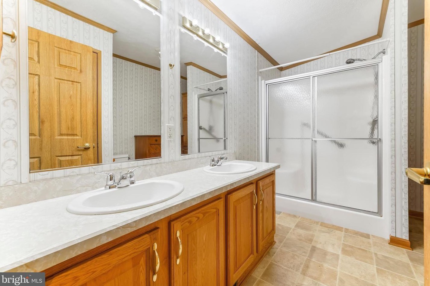 200 Brookview Ave, Romansville PA  19320-1089 exterior