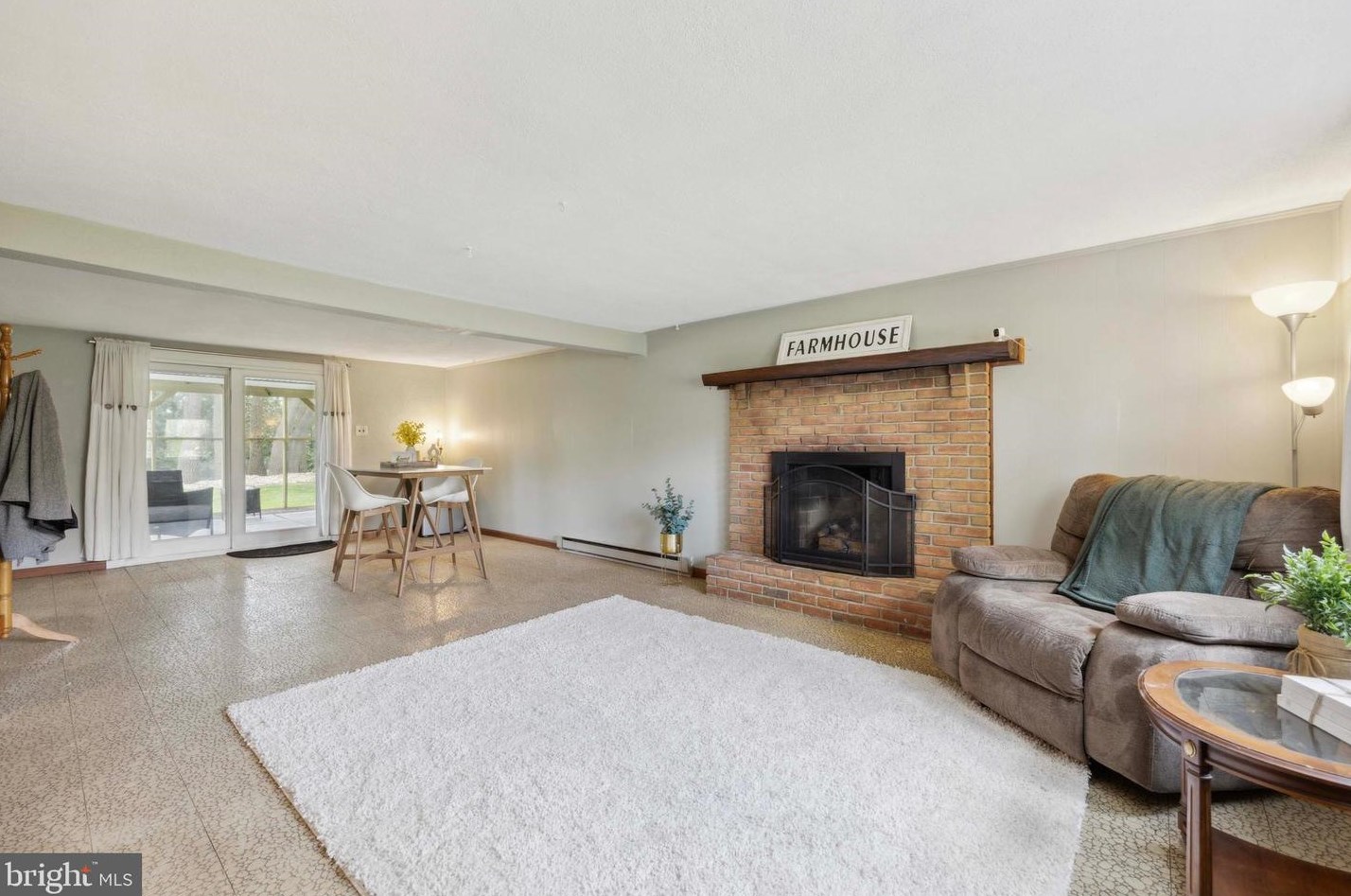 52 Mark Dr, Pottstown PA 19465-7906 exterior