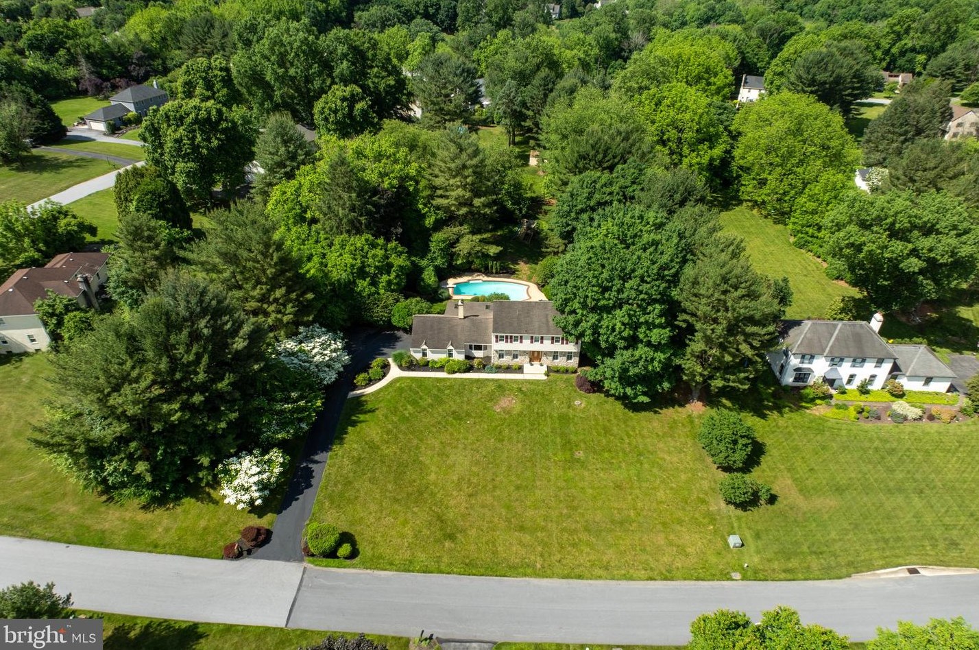 1018 Squires Dr, West Chester, PA 19382