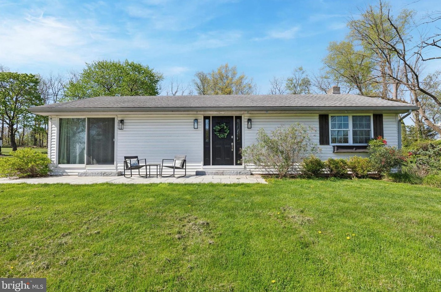 88 Mitchell Dr, Pottstown, PA 19465