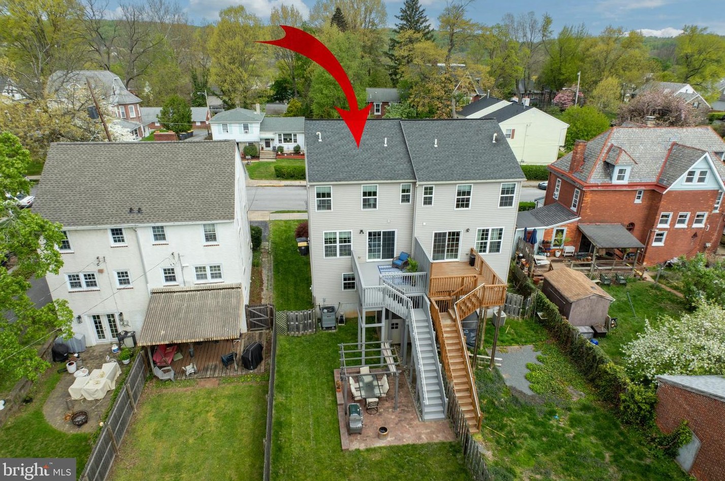 206 Highland Ave, Downingtown PA  19335-2502 exterior