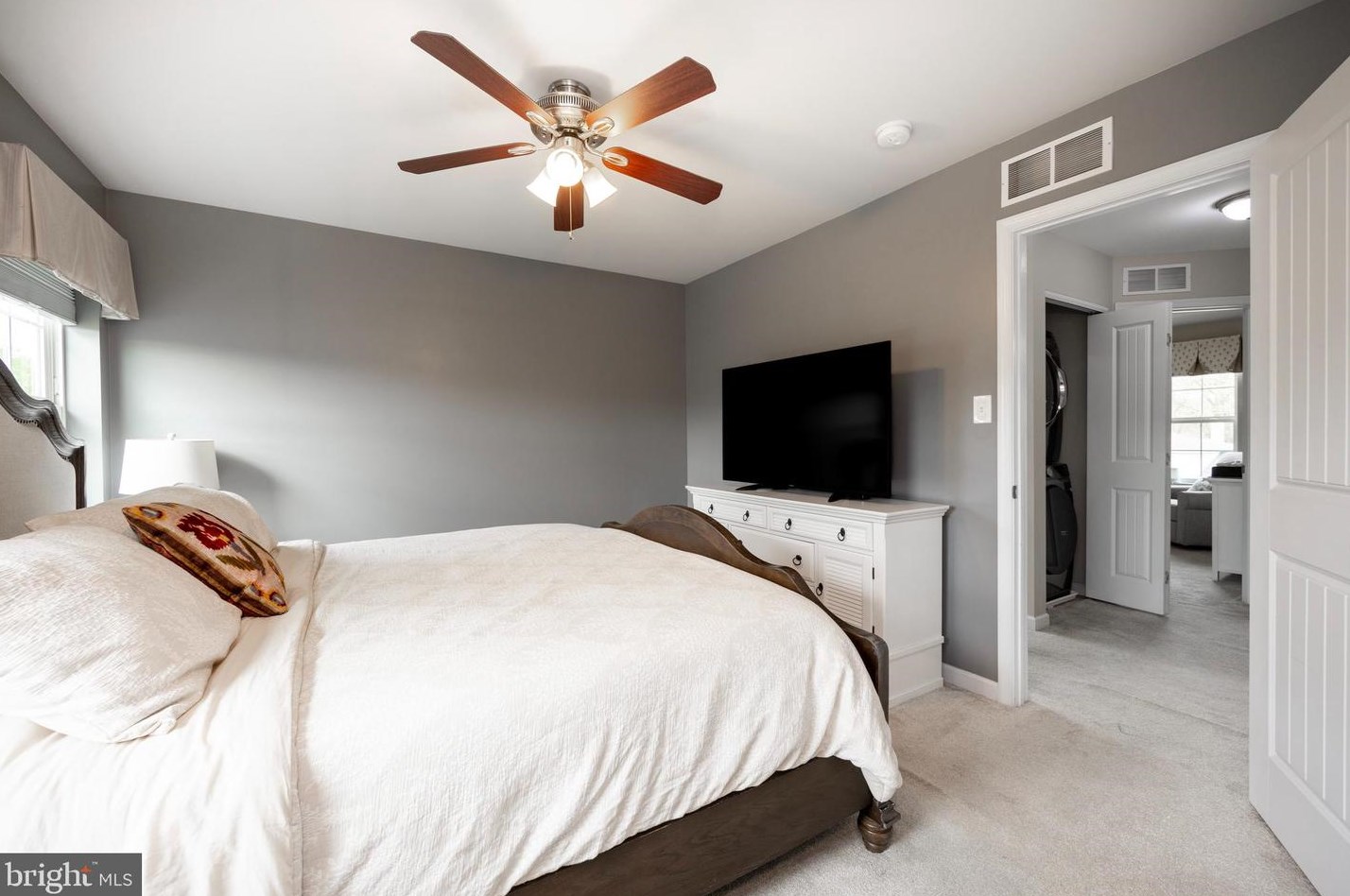 206 Highland Ave, Downingtown PA  19335-2502 exterior