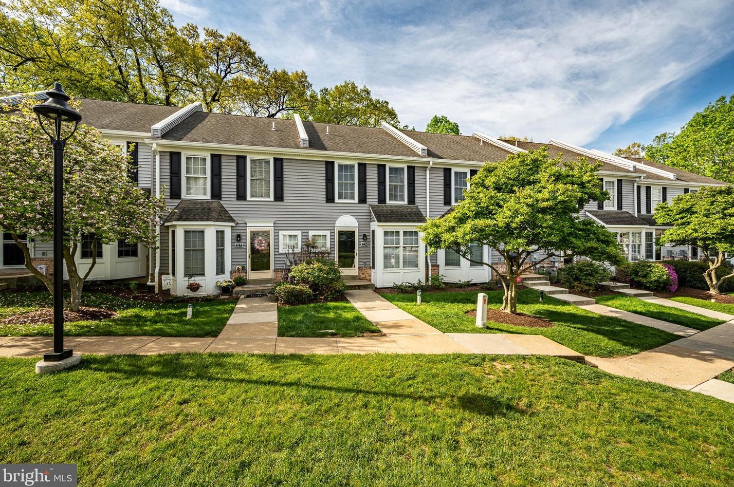 445 Hartford Sq, West Chester, PA 19380-1772