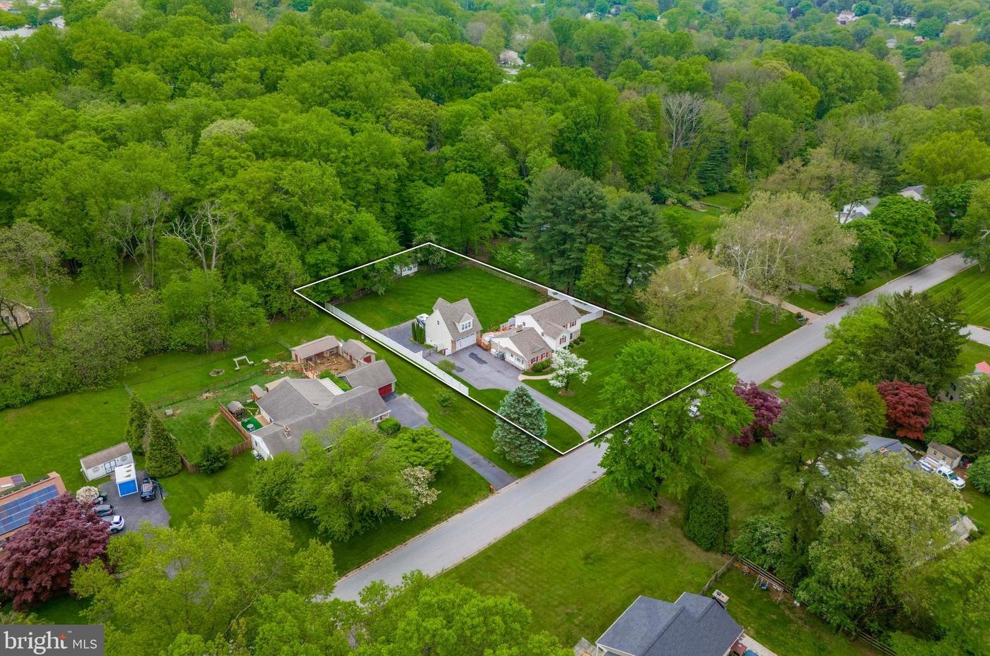 305 Ponds Edge Rd, West Chester, PA 19382-7711
