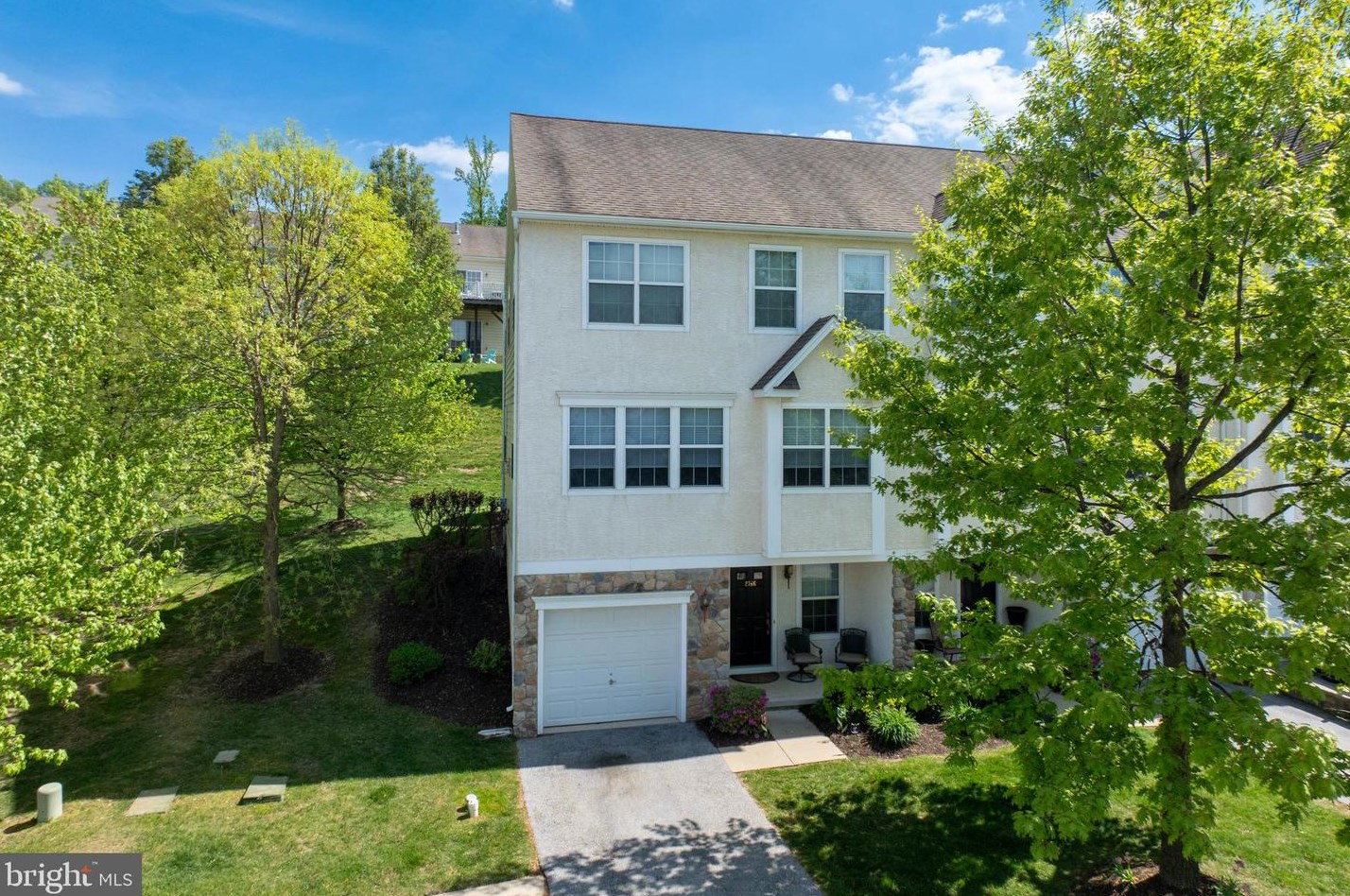 2766 Fynamore Ln, Downingtown, PA 19335-6027