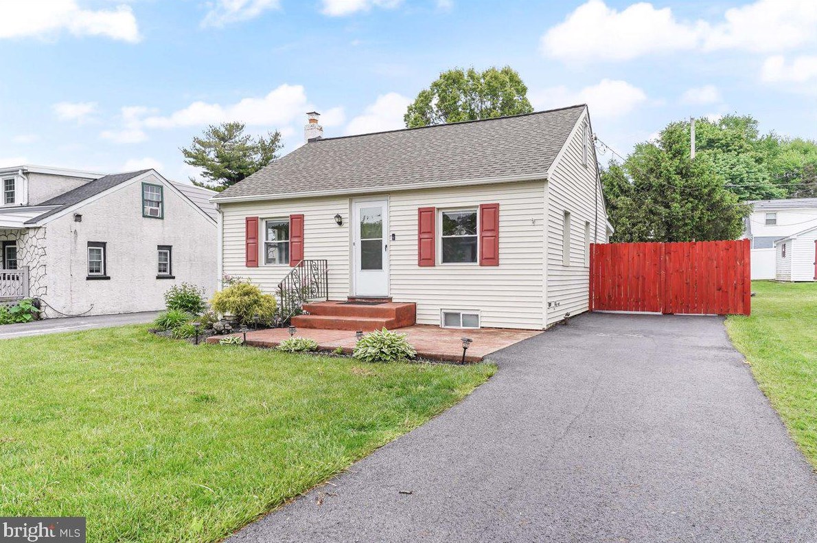 227 Hendricks Ave, Exton, PA 19341