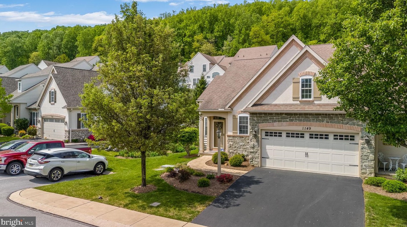 1149 Red Maple Way, Downingtown PA  19335-6307 exterior