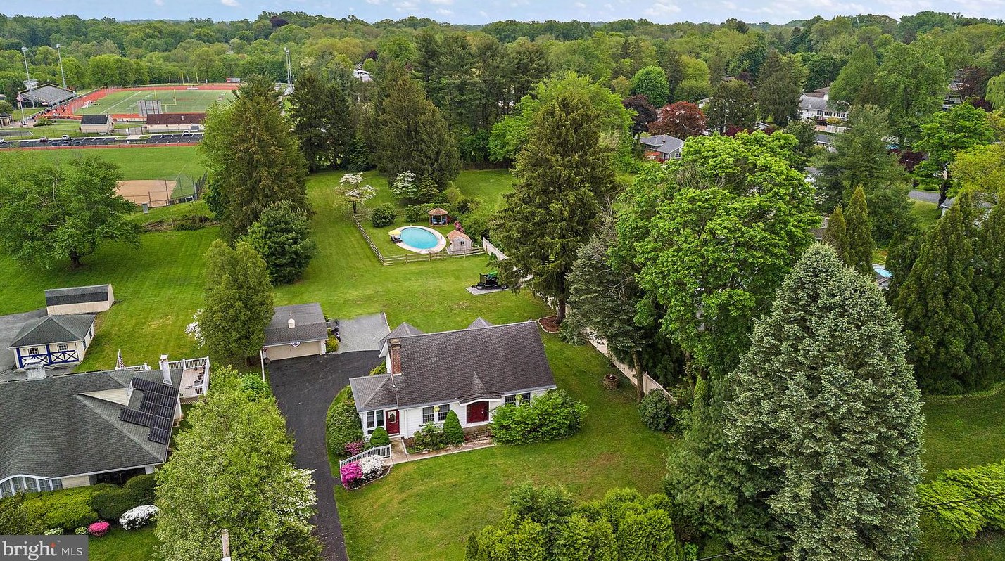 1230 Paoli Pike, West Chester PA  19380-4663 exterior