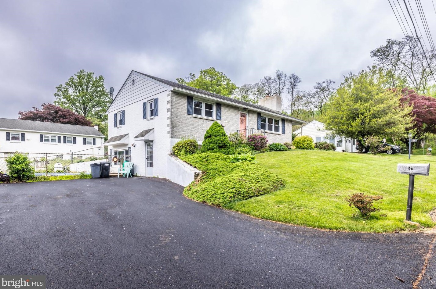96 Parke Ave, Parkesburg, PA 19365
