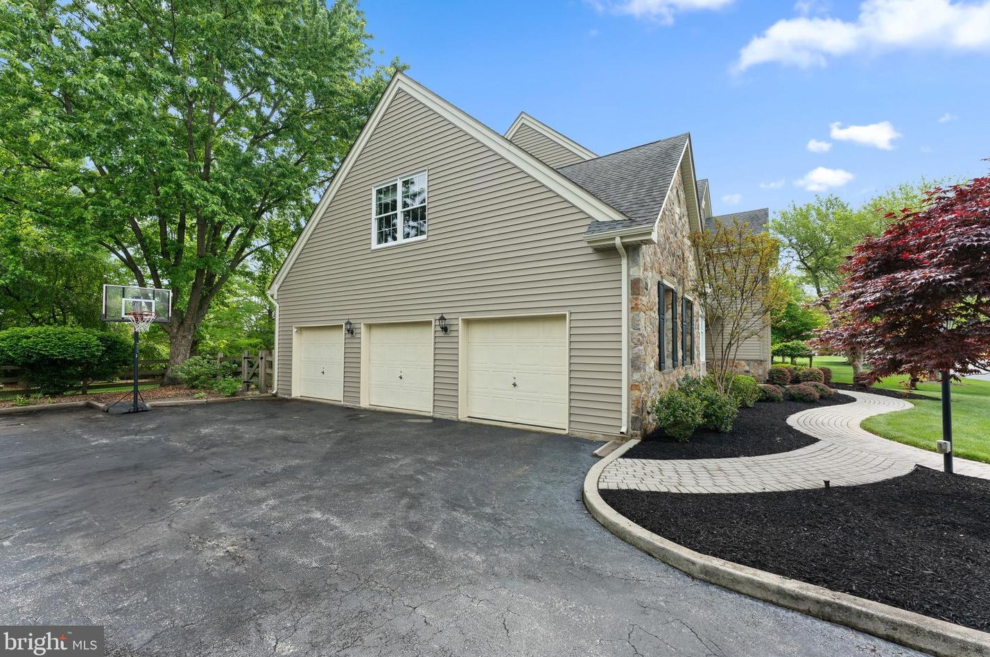 708 Peach Tree Dr, West Chester, PA 19380-6487