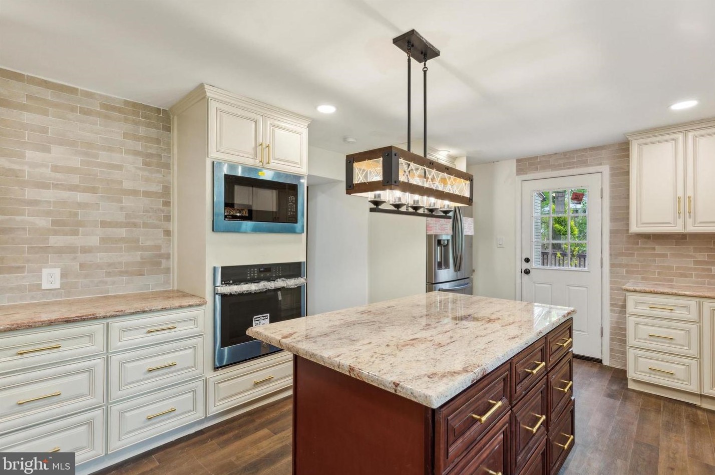 346 N Warren Ave, Frazer, PA 19355