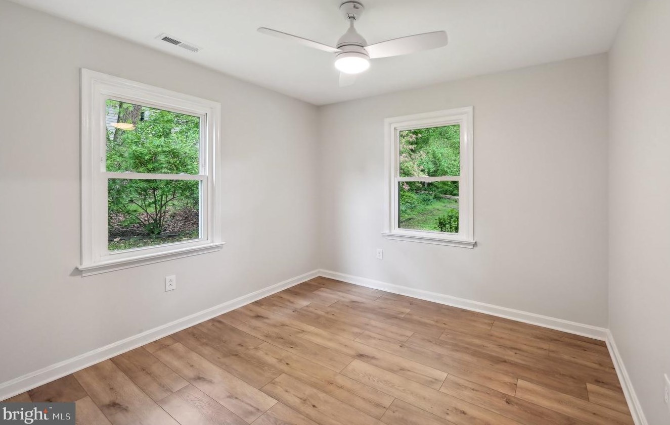 1442 Federal Dr, Downingtown PA  19335-3636 exterior
