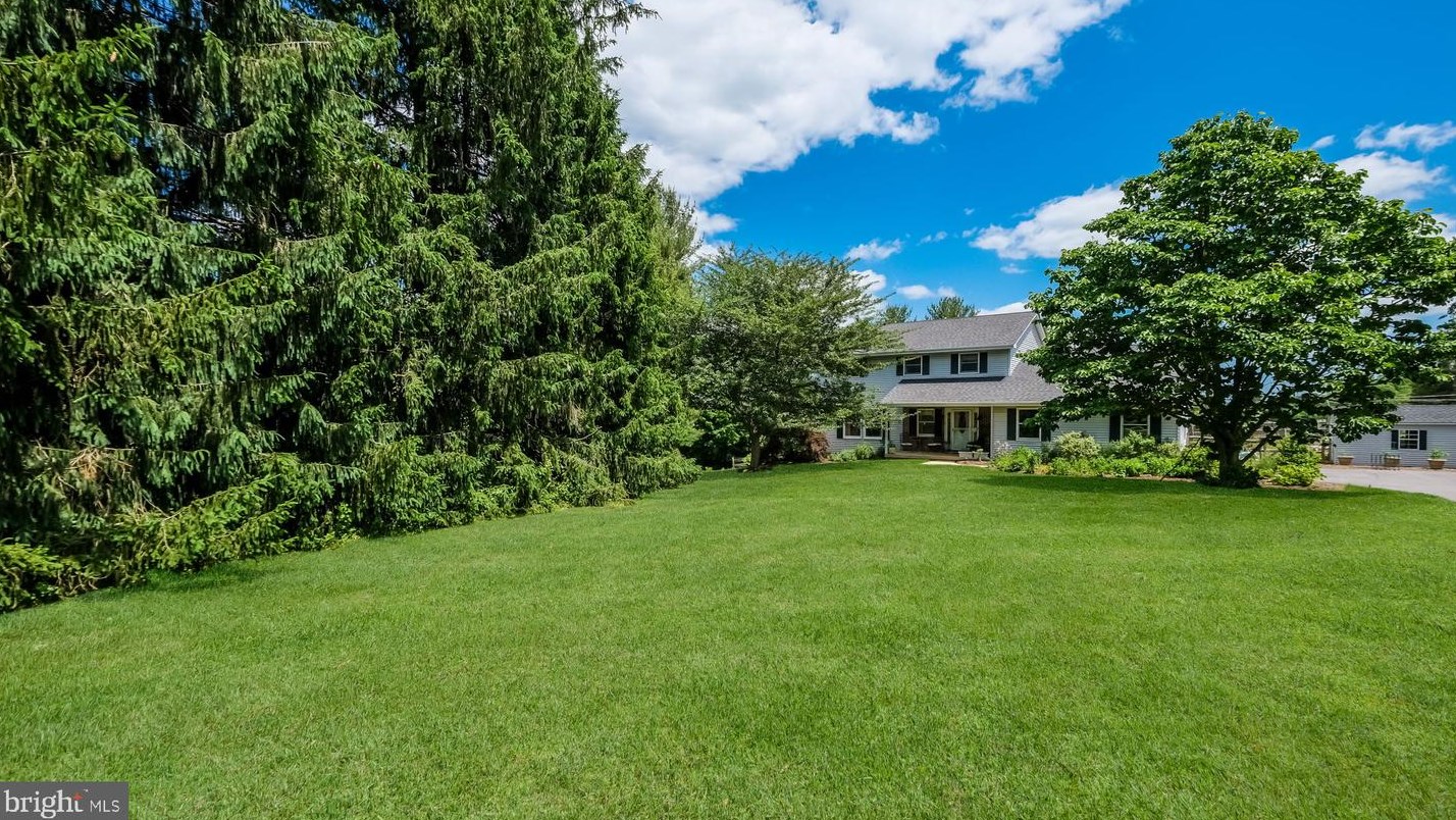 102 Sunset Cir, Landenberg, PA 19350-1553