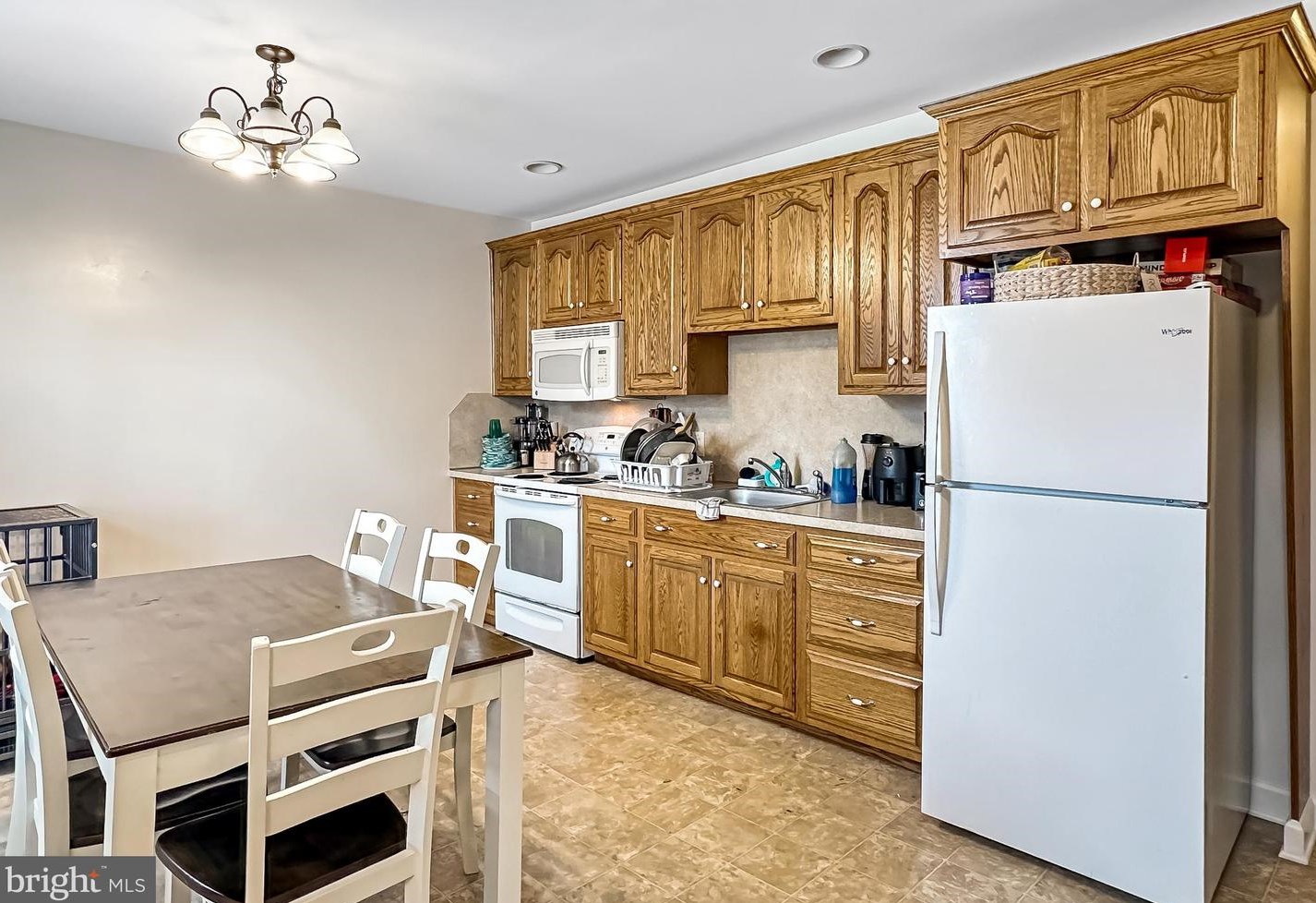 860 Maple St, Honey Brook PA  19344-1081 exterior