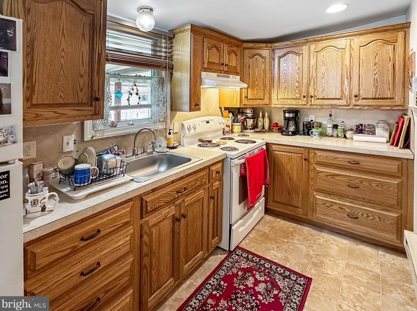 860 Maple St, Honey Brook PA  19344-1081 exterior