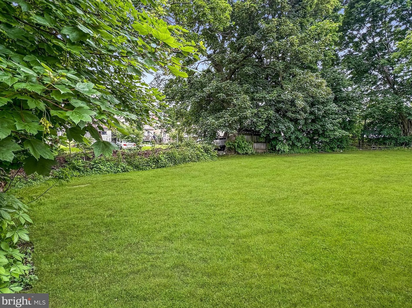 860 Maple St, Honey Brook PA  19344-1081 exterior