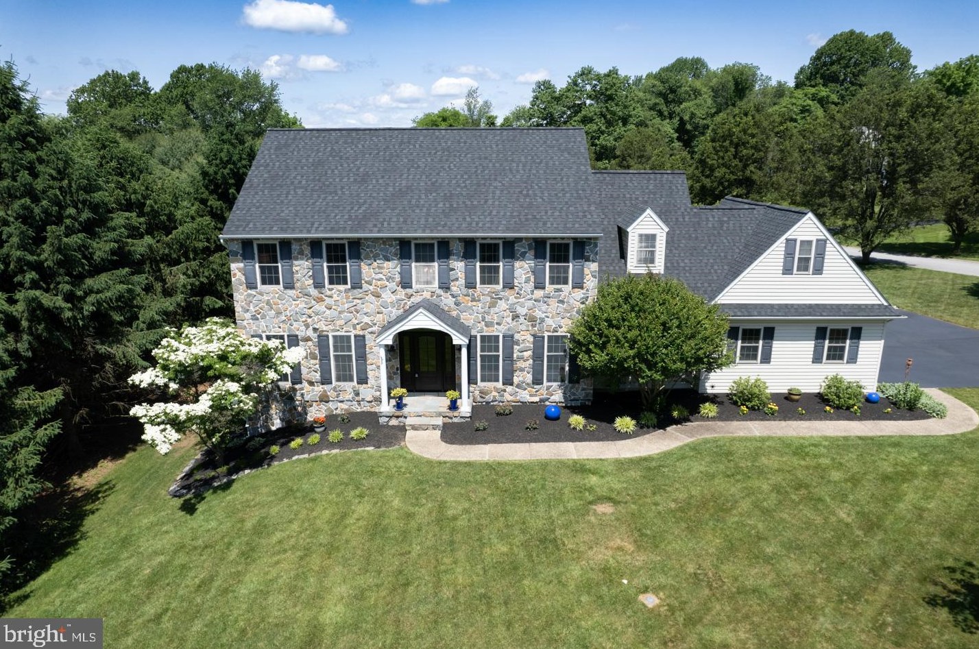 301 Dawnwood Dr, Landenberg, PA 19350