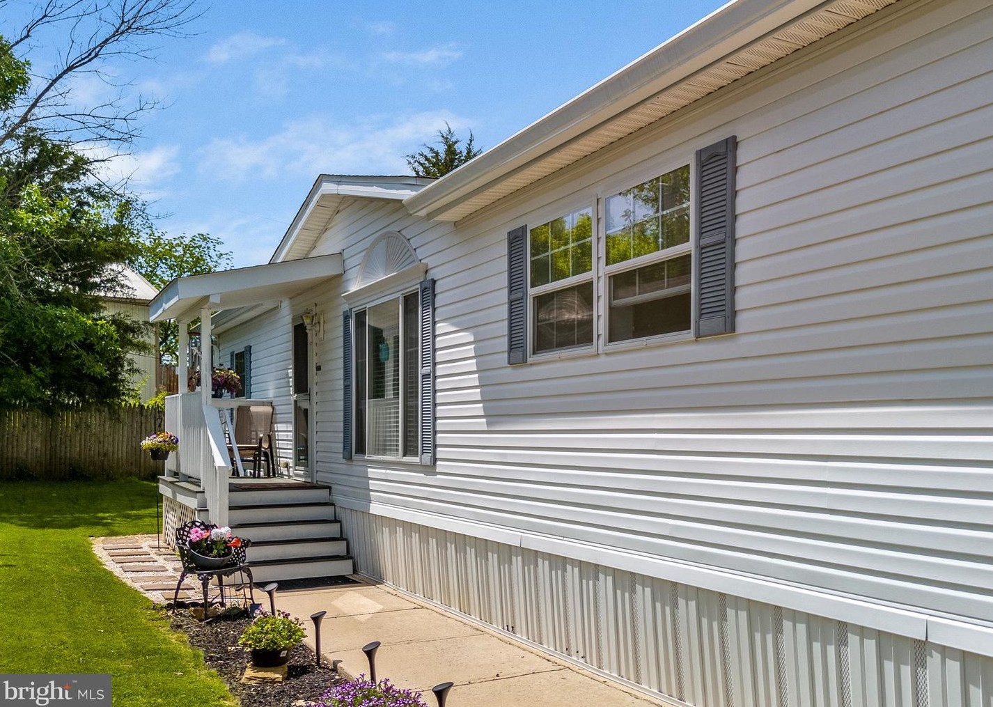 14 Rosewood Ln, Phoenixville, PA 19460-2383