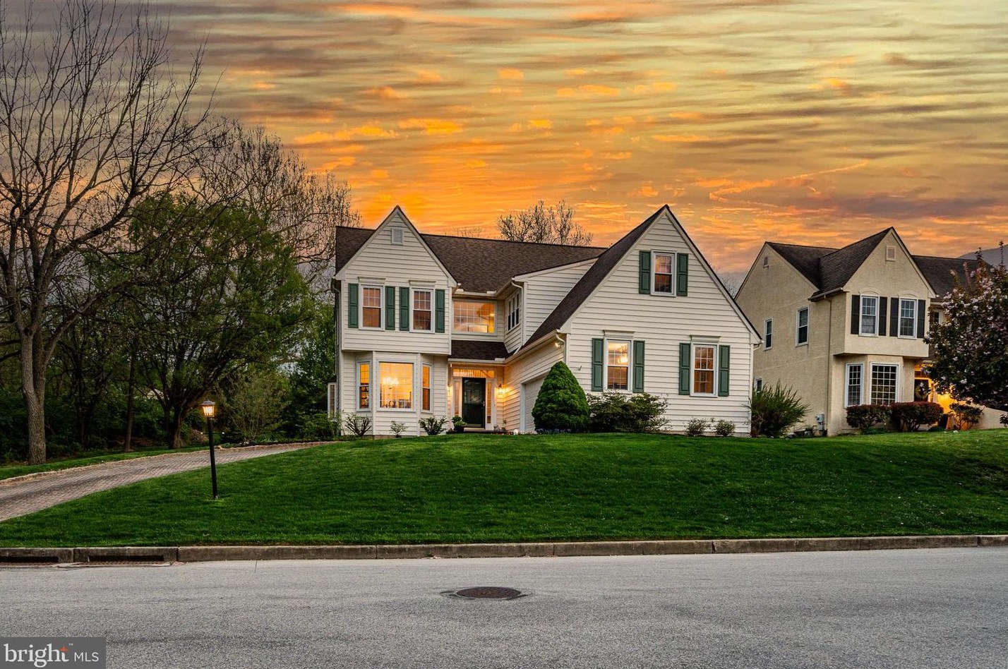 422 Monteray Ln, West Chester, PA 19380