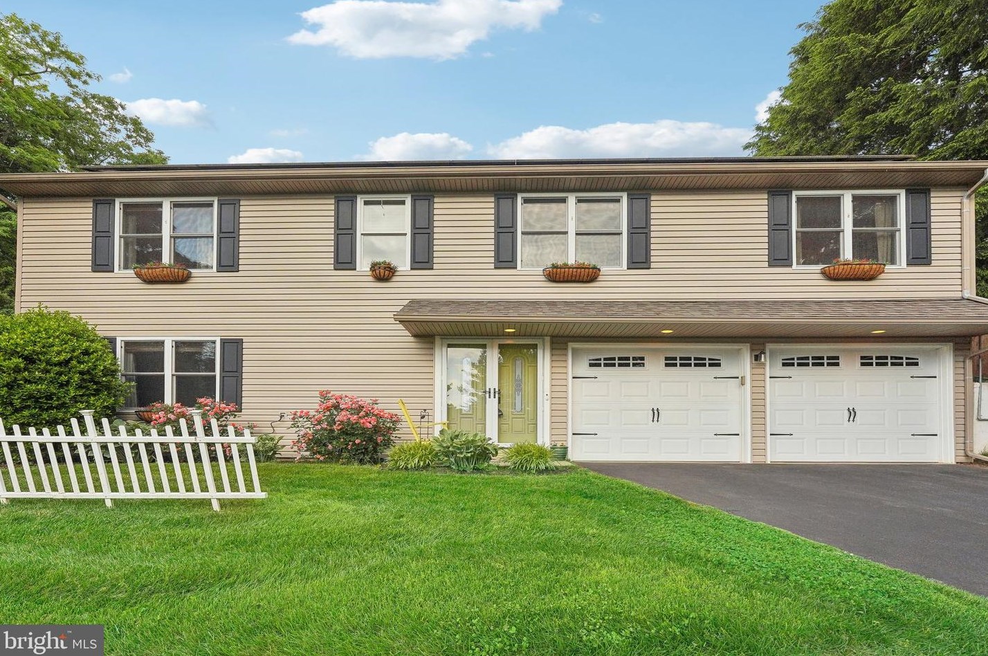 513 Marshall St, West Chester, PA 19380-2221