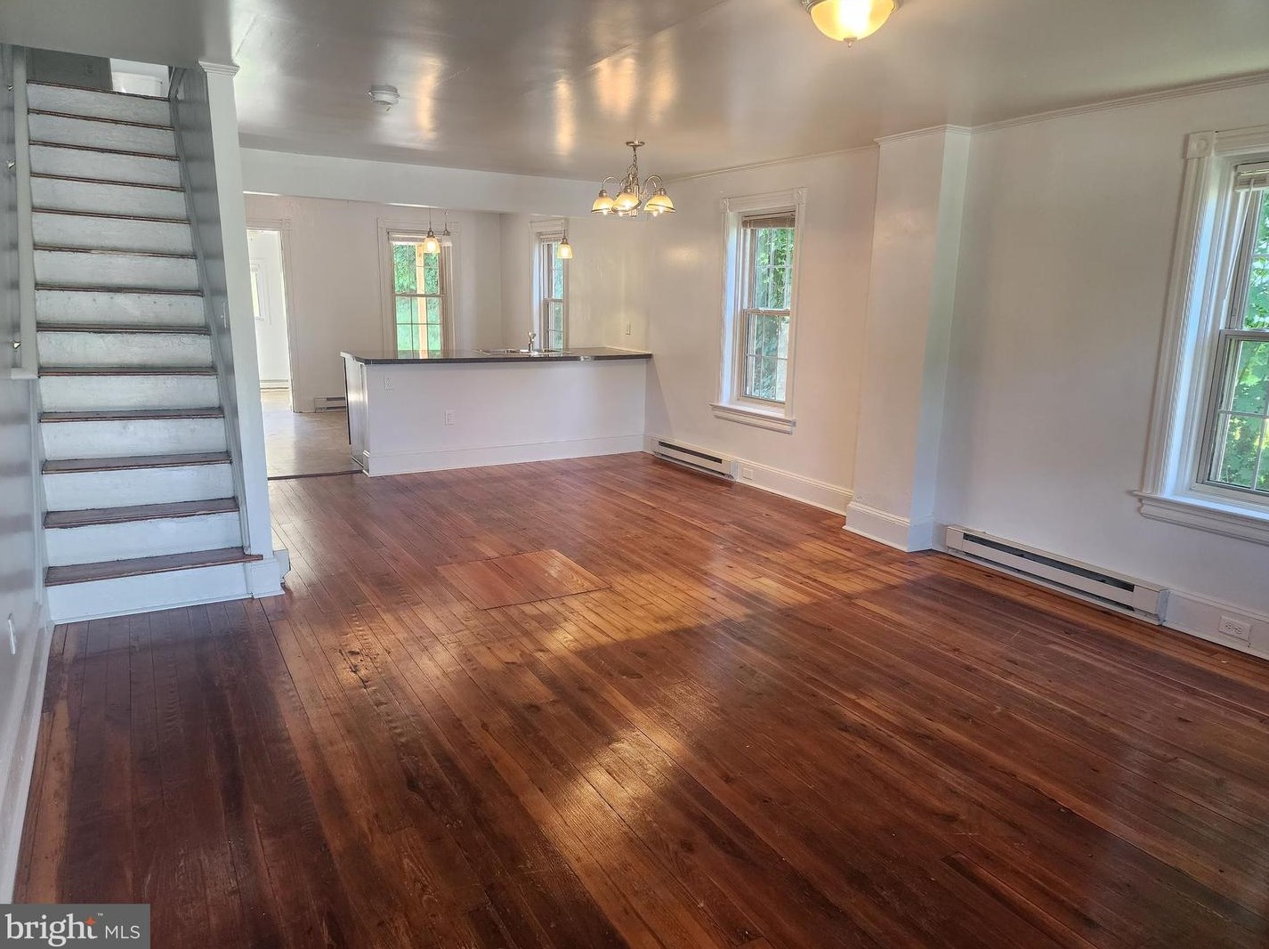 121 N Brandywine Ave, Modena, PA 19358