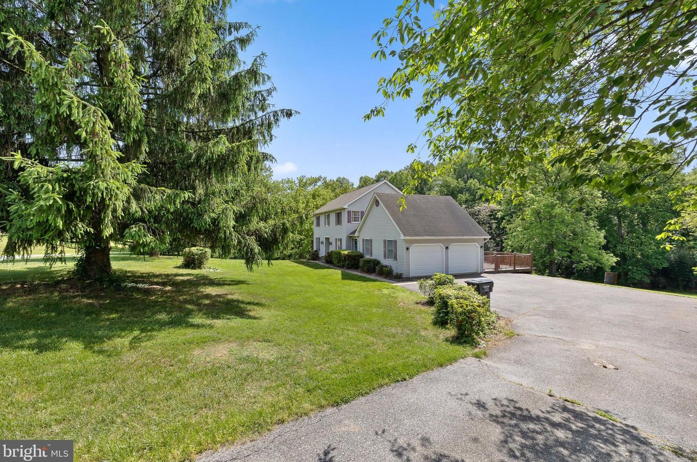 103 Scotts Glen Rd, New London Township, PA 19352-1226
