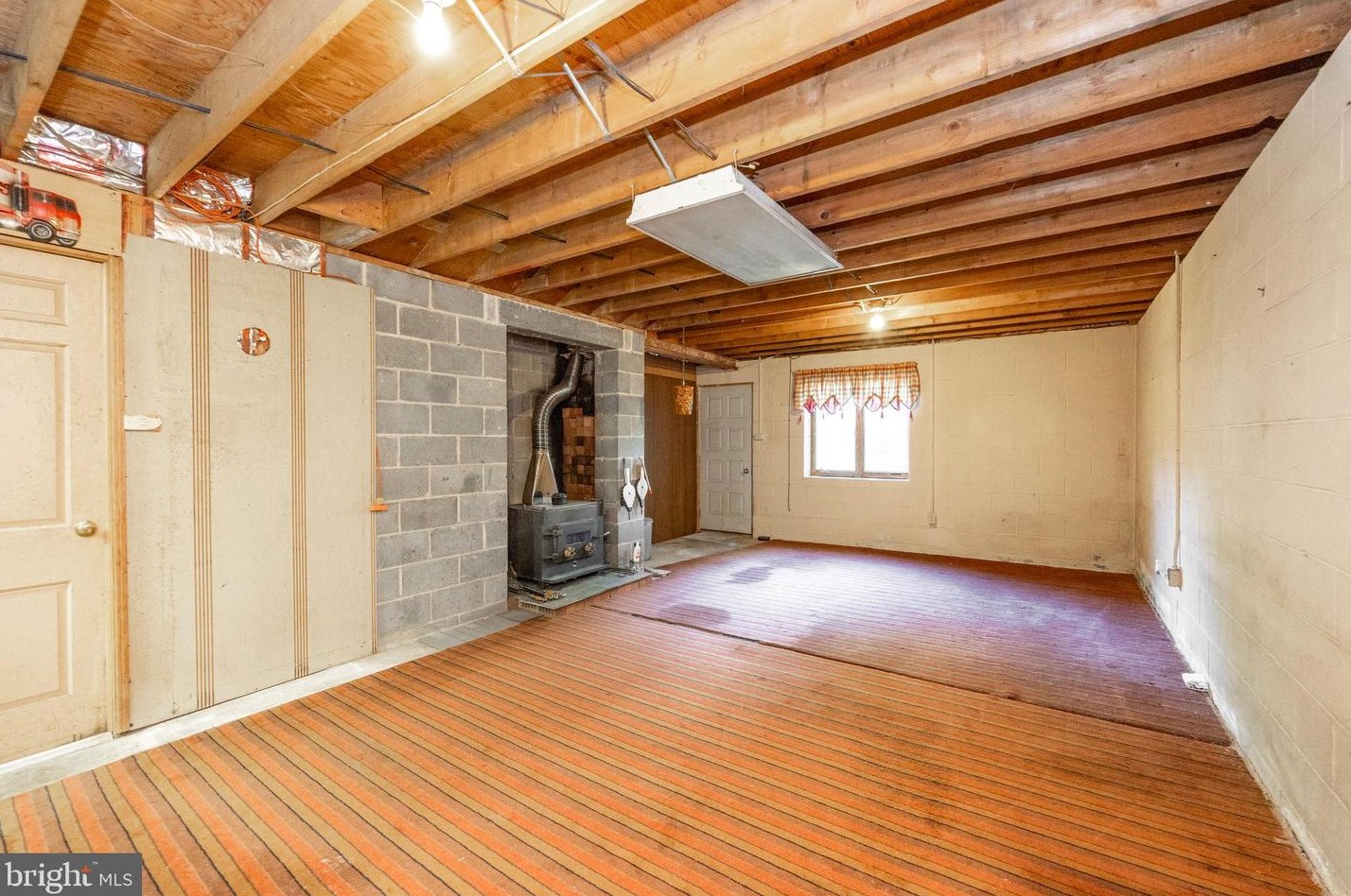 1478 Harvey Ln, Pottstown PA 19465-8232 exterior