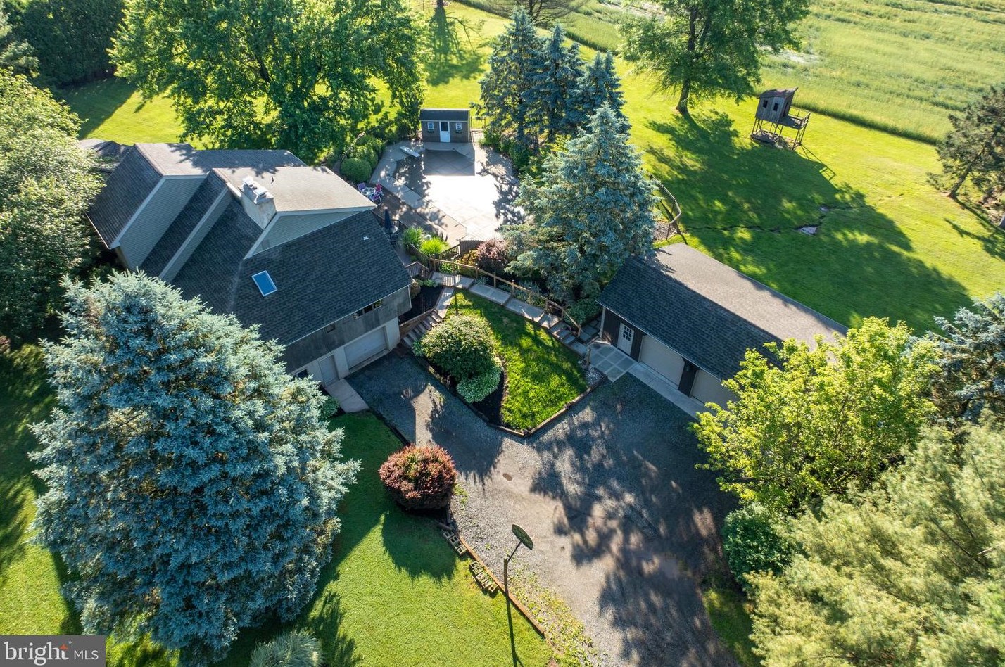 1478 Harvey Ln, Pottstown PA 19465-8232 exterior