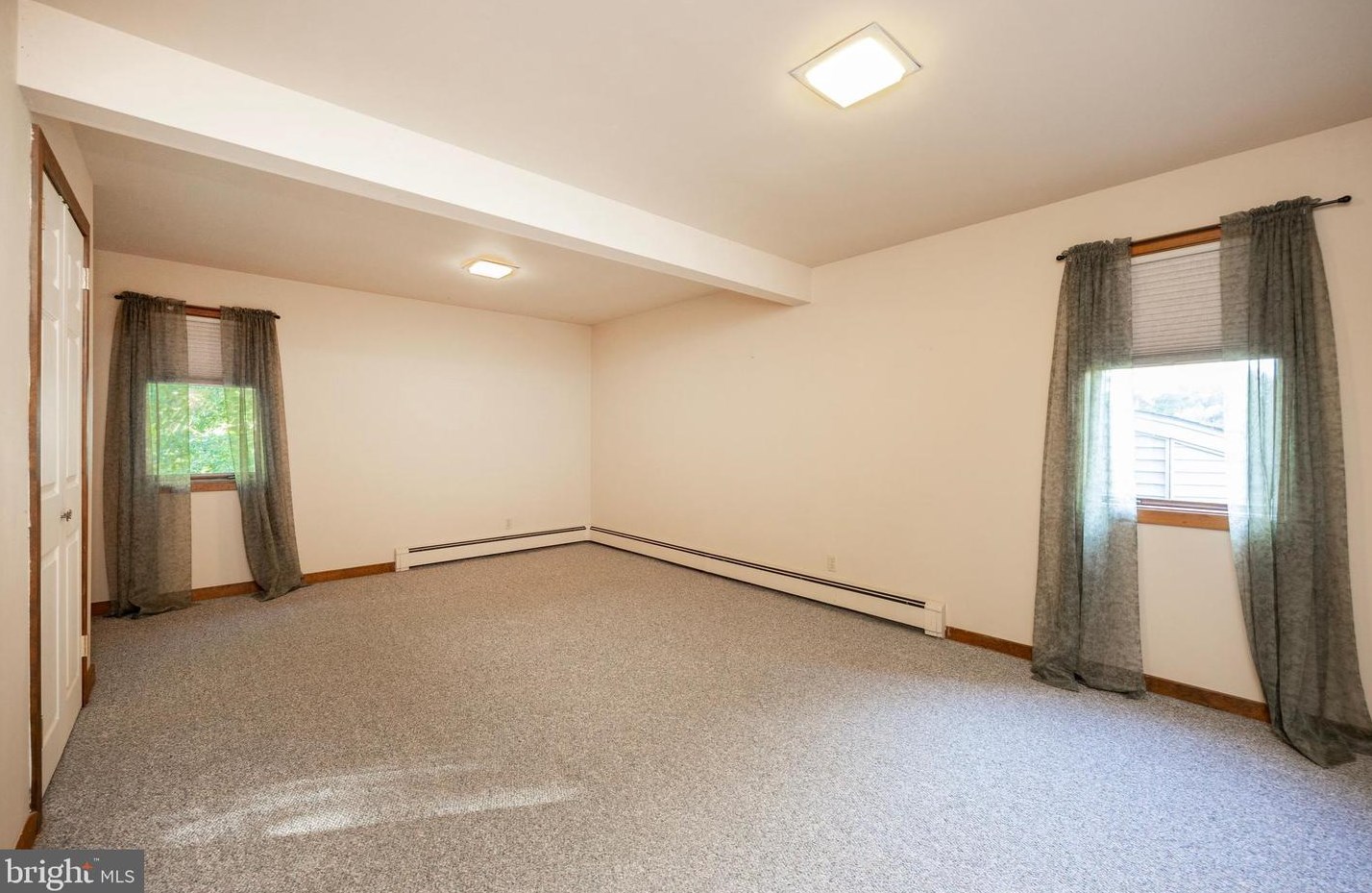 1478 Harvey Ln, Pottstown PA 19465-8232 exterior