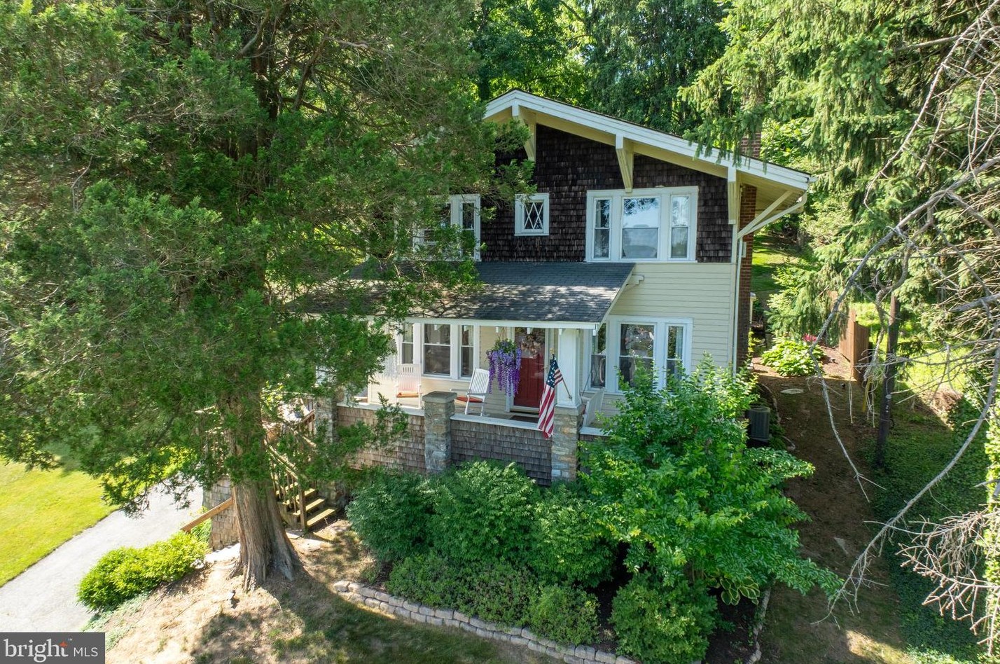 527 Cedar St, Romansville, PA 19320-3127