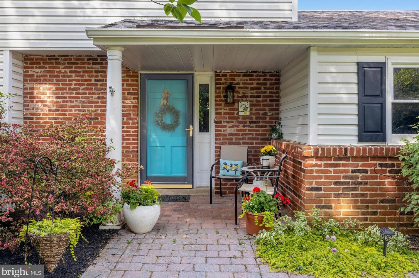 1387 Station Pl, West Chester, PA 19380-1333