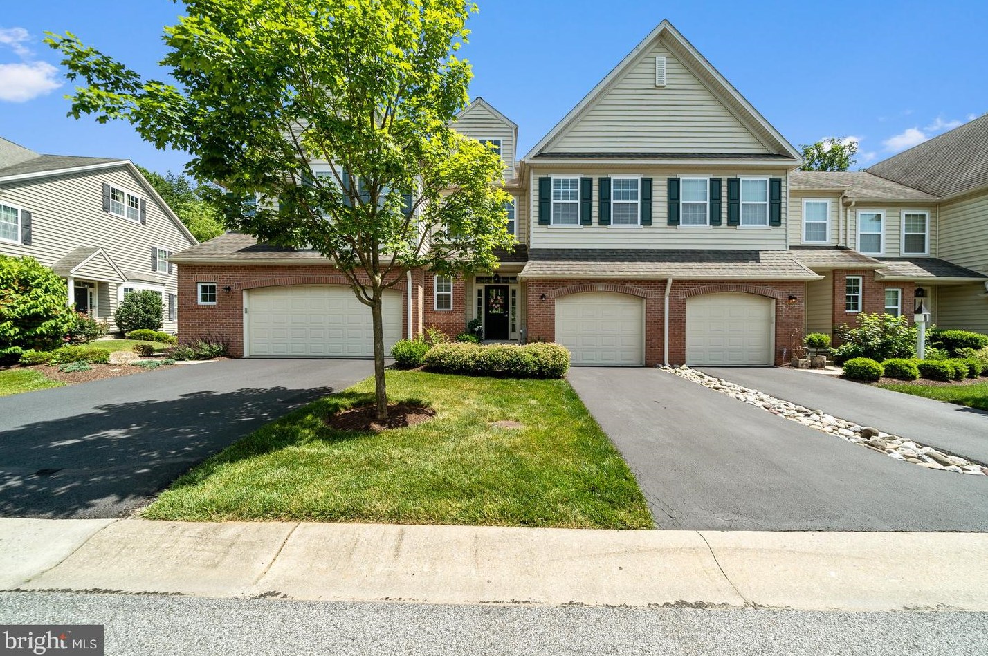258 Deepdale Dr, Kennett Sq, PA 19348-1884