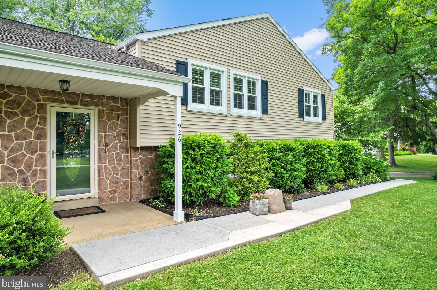 926 Monte Vista Dr, West Chester, PA 19380
