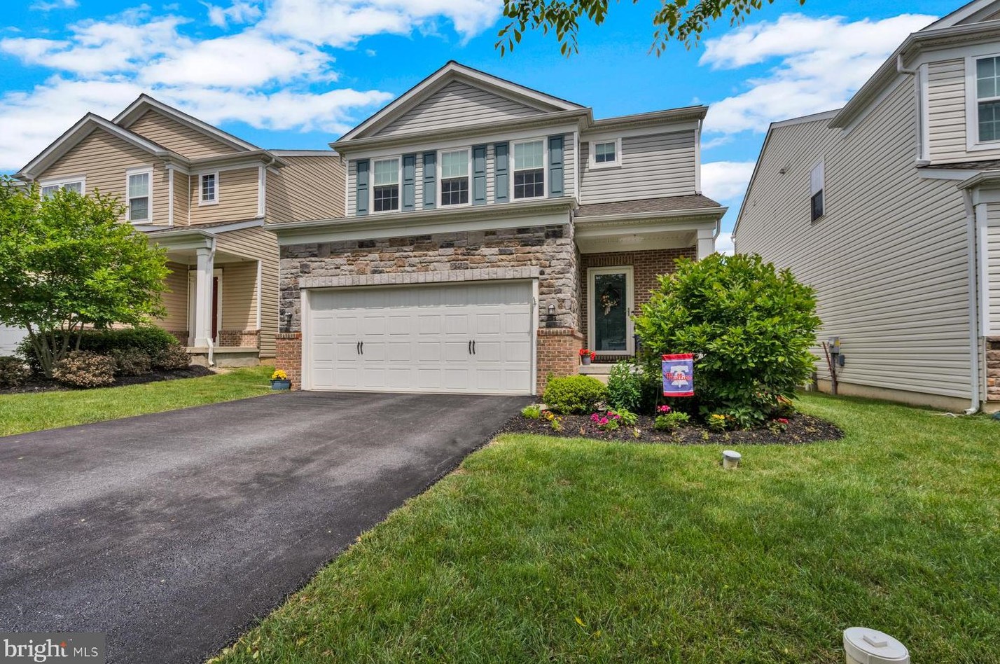 607 Prizer Ct, Downingtown, PA 19335