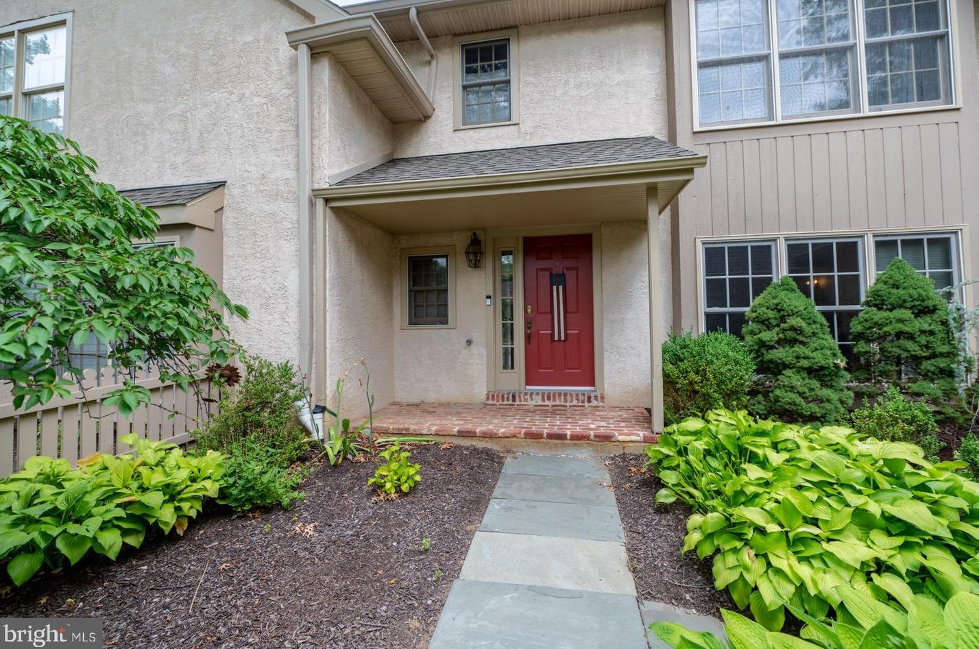 421 Chandlee Dr, Berwyn, PA 19312