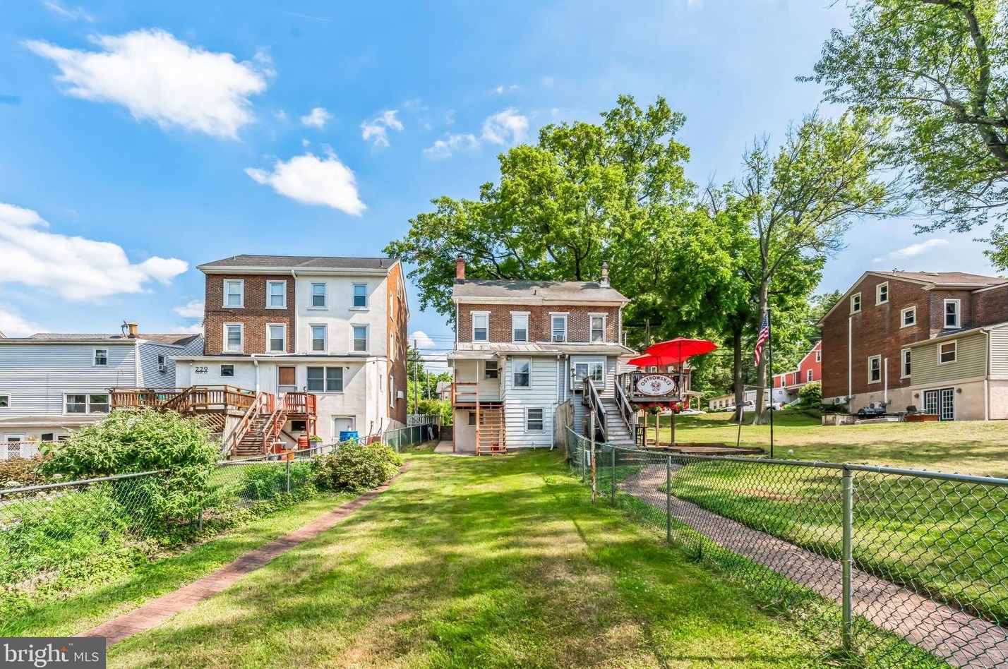 233 New St, Spring City, PA 19475