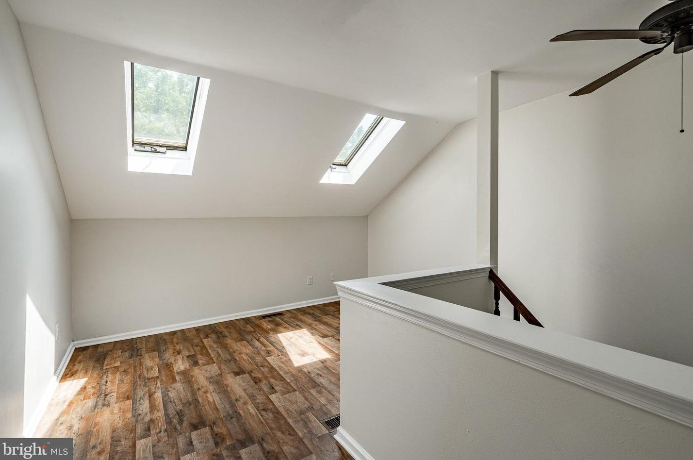 1 Woodstream Dr, Wayne PA  19087-5841 exterior