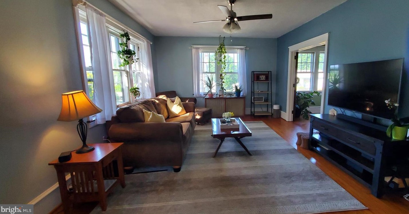 431 Walnut St, Spring City, PA 19475