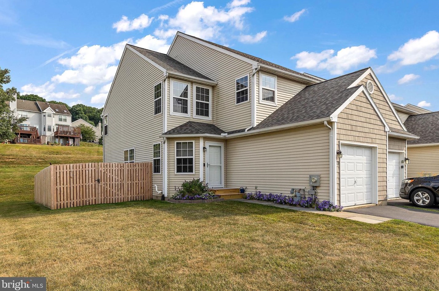 101 Danielle Ln, Coatesville, PA 19320
