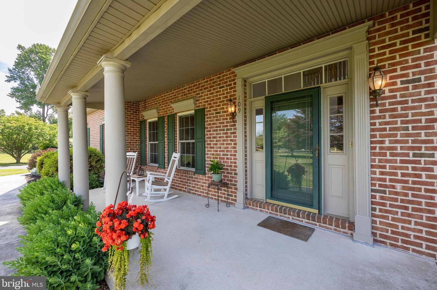 109 Mallard Dr, Coatesville, PA 19320