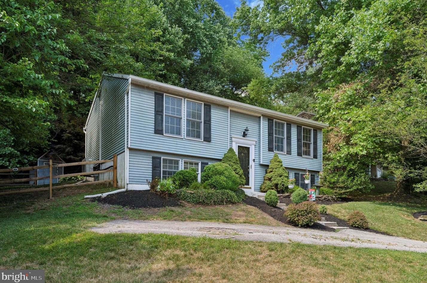 366 Jennifer Dr, Coatesville, PA 19320