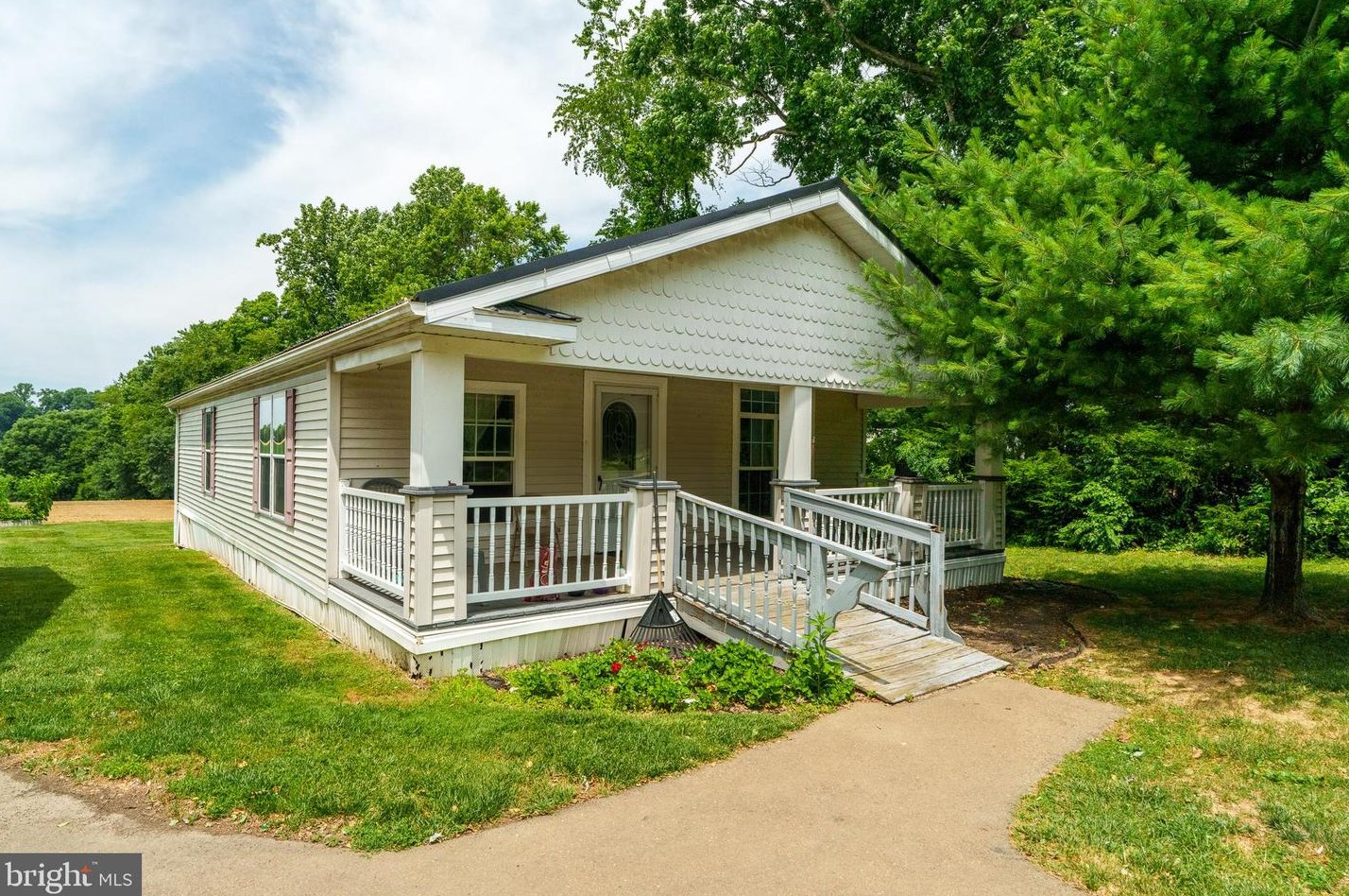 104-110 Park Rd, Nottingham, PA 19362