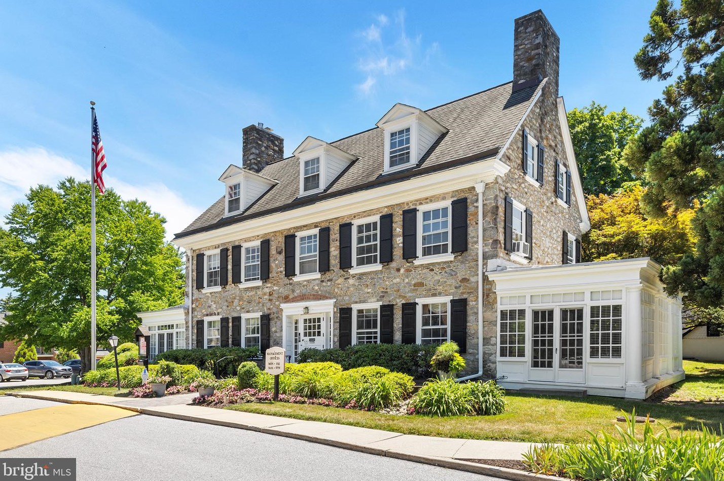 335 Old Forge Crossing, Devon, PA 19333