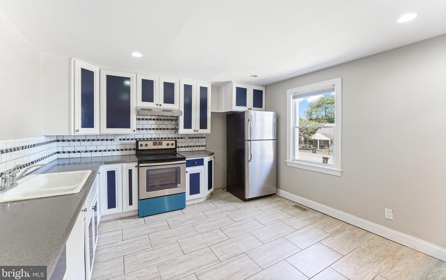 1410 Walnut St, Coatesville, PA 19320
