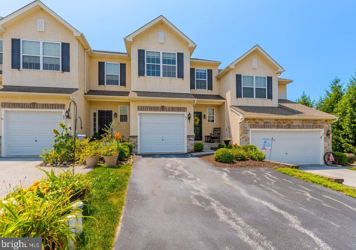 87 Lukens Mill Dr, Coatesville, PA 19320